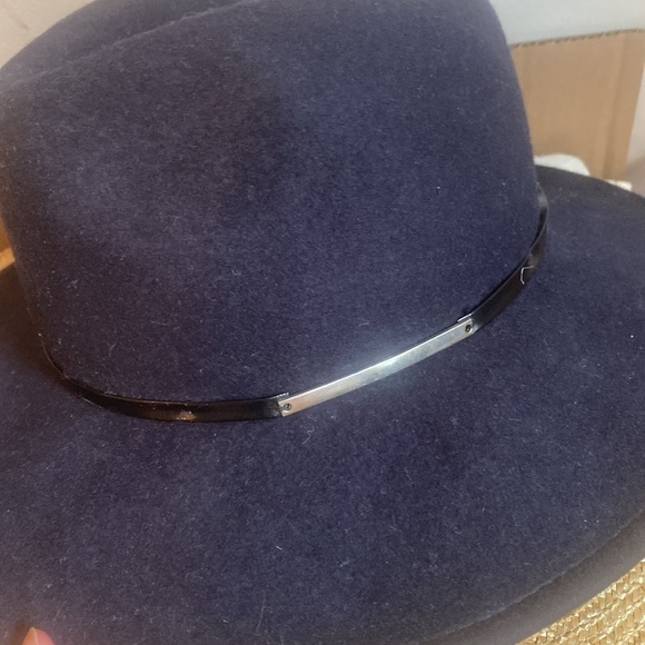 Wool hat - navy - Picture 3 of 3